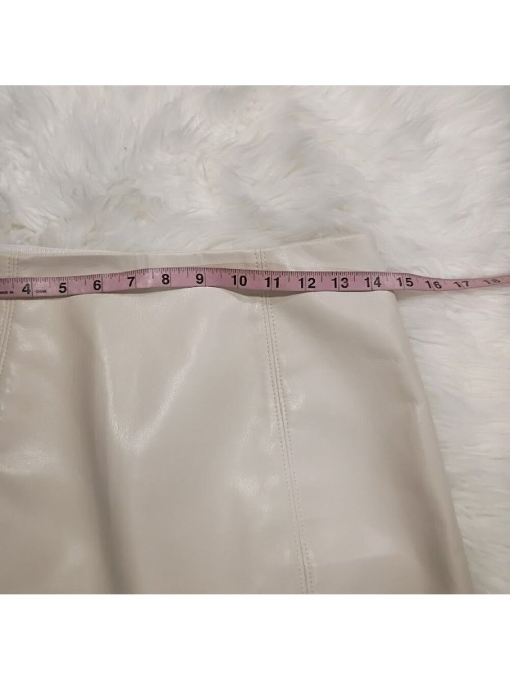 Babaton Cream Faux Leather Size 6 High-Waisted Mini Skirt - Picture 6 of 11